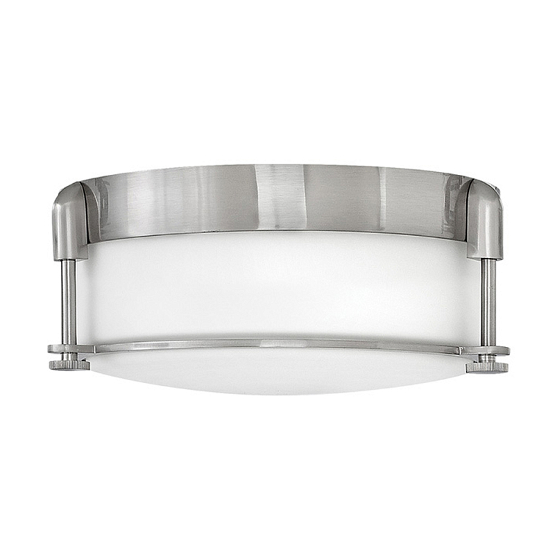 Потолочный светильник для ванных комнат цвета никель с плафоном из опалового стекла и декоративными держателями Hinkley Никель Белый в Твери | Loft Concept 