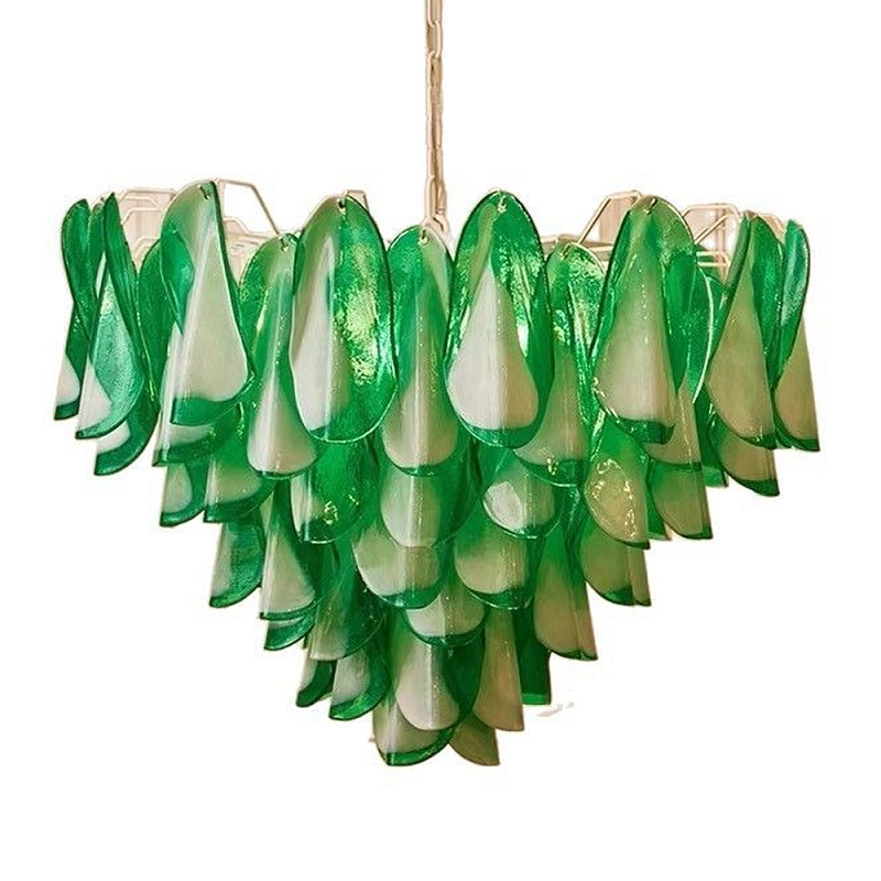 Люстра из стеклянных зеленых лепестков Petalled Illuminator Белый Зеленый в Твери | Loft Concept 