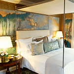 Обои ручная роспись Bamboo River Blossom Original colourway on Deep Rich Gold gilded paper with pearlescent antiquing варинант исполнения - 4 | Loft Concept в Твери