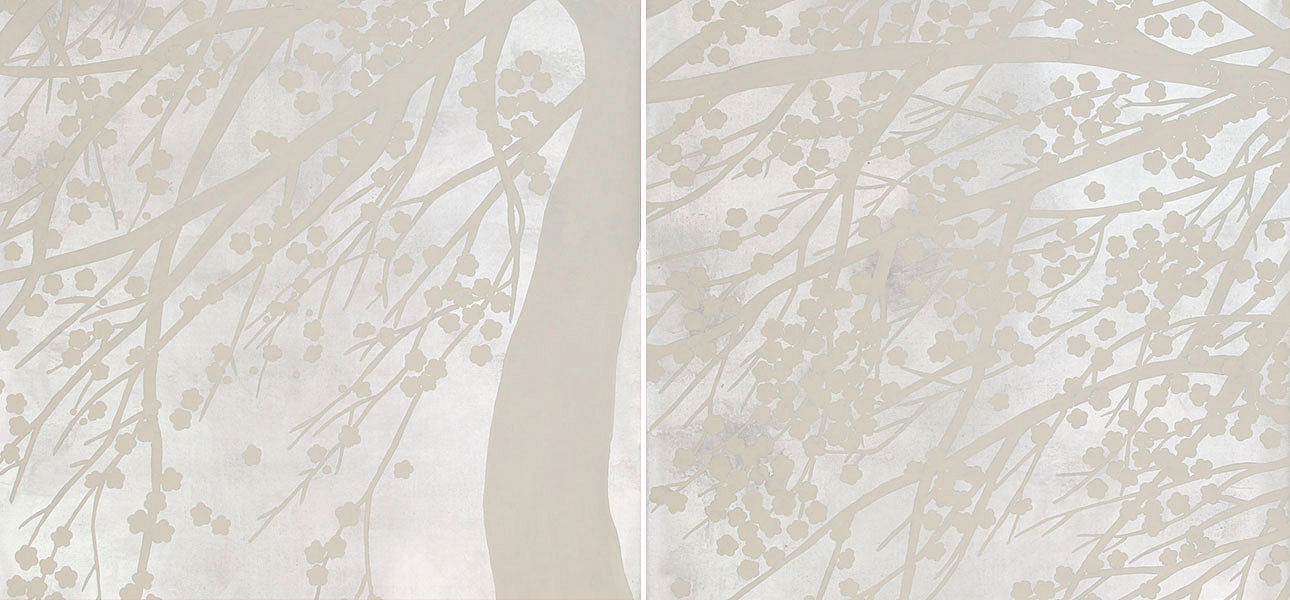 Обои ручная роспись Windswept Blossom Blossom on Sterling Silver gilded silk with pearlescent antiquing Обои ручная роспись Windswept Blossom Blossom on Sterling Silver gilded silk with pearlescent antiquing - Loft-Concept в Твери