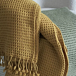 Плед из шерсти цвета охры с бахарамой Waffle Comfort варинант исполнения - 5 | Loft Concept в Твери