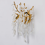 Бра золотого цвета с ветвями и белыми овальными стеклянными подвесками Droplet Chandelier варинант исполнения - 3 | Loft Concept в Твери