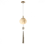 Подвесной светильник с шарообразным плафоном из белого стекла с подвеской из камня и кисточкой Agatelle варинант исполнения - 3 | Loft Concept в Твери