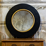 Зеркало в черной фактурной раме с золотым кантом Summon the Light варинант исполнения - 4 | Loft Concept в Твери