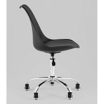 Офисный стул на металлическом основании EGGERY Black пластик варинант исполнения - 4 | Loft Concept в Твери