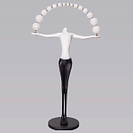 Торшер черно-белая статуэтка Девушка Girl Carries Light Balls варинант исполнения - 4 | Loft Concept в Твери