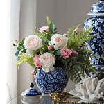 Ваза округлой формы с синей росписью и цветочным узором Blue & White Ornament варинант исполнения - 3 | Loft Concept в Твери