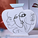 Ваза плоская белая с абстрактными черными линиями в форме лиц Faces of Imagination варинант исполнения - 4 | Loft Concept в Твери