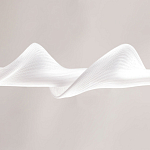 Люстра горизонтальная с волнистым белым плафоном Golden Swirl варинант исполнения - 5 | Loft Concept в Твери