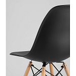 Пластиковый стул на ножках из массива бука Eames Black варинант исполнения - 3 | Loft Concept в Твери
