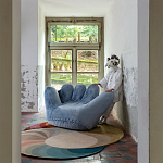 Дизайнерское плюшевое кресло в форме руки голубое Poltronova Joe Plush Baby Blue Armchair варинант исполнения - 4 | Loft Concept в Твери