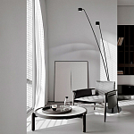 Торшер с изогнутой черной металлической стойкой и цилиндрическим плафоном Davide Groppi варинант исполнения - 7 | Loft Concept в Твери