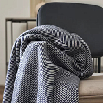 Плед из шерсти мериноса темно-синего цвета 130×180 см Indigo Waves варинант исполнения - 6 | Loft Concept в Твери