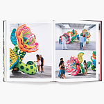 Книга по искусству Yayoi Kusama: I Spend Each Day Embracing Flowers варинант исполнения - 10 | Loft Concept в Твери