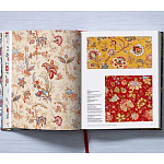Подарочная  Книга для дизайнеров The Book of Printed Fabrics. 16th - today XXL варинант исполнения - 7 | Loft Concept в Твери
