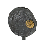 Столик приставной с абстрактным основанием и акцентом в виде золотистого диска Heavenly Space варинант исполнения - 5 | Loft Concept в Твери