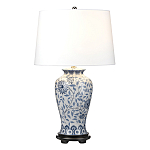 Настольная лампа с керамическим основанием в белом цвете с синим цветочным орнаментом на темной деревянной подставке и тканевым абажуром Elstead Lighting варинант исполнения - 1 | Loft Concept в Твери