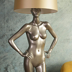 Лампа MANNEQUIN LAMP с абажуром руки на талии варинант исполнения - 8 | Loft Concept в Твери