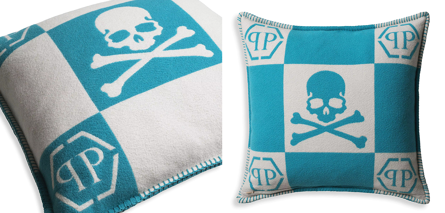 Подушка Philipp Plein Cushion Cashmere Skull 45 x 45 Подушка Philipp Plein Cushion Cashmere Skull 45 x 45 - Loft-Concept в Твери