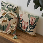 Подушка с цветочным принтом Blooming Elegance Lily варинант исполнения - 7 | Loft Concept в Твери