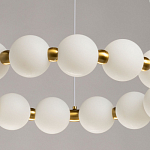 Люстра круглая с матовыми белыми шарами PEARLS Suspension варинант исполнения - 4 | Loft Concept в Твери