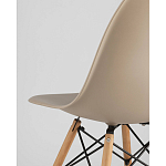 Пластиковый стул на ножках из массива бука Eames Beige варинант исполнения - 3 | Loft Concept в Твери