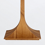 Настольная лампа со скошенным конусовидным абажуром и фигурной ножкой в цвете тик Accord Lighting варинант исполнения - 5 | Loft Concept в Твери