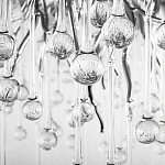 Люстра подвесная с прозрачными стеклянными подвесками в форме капель Диаметр 80 см Droplet Chandelier варинант исполнения - 9 | Loft Concept в Твери