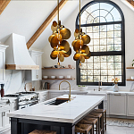 Люстра креативная из дисков цвета латунь Constellation Light and Style варинант исполнения - 4 | Loft Concept в Твери