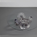 Дизайнерский журнальный стол с круглой прозрачной столешницей и основанием в виде цепи Hua Wang варинант исполнения - 2 | Loft Concept в Твери