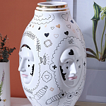 Ваза с декоративными лицами и графическими элементами в виде сердец и символов Faces of Imagination варинант исполнения - 4 | Loft Concept в Твери
