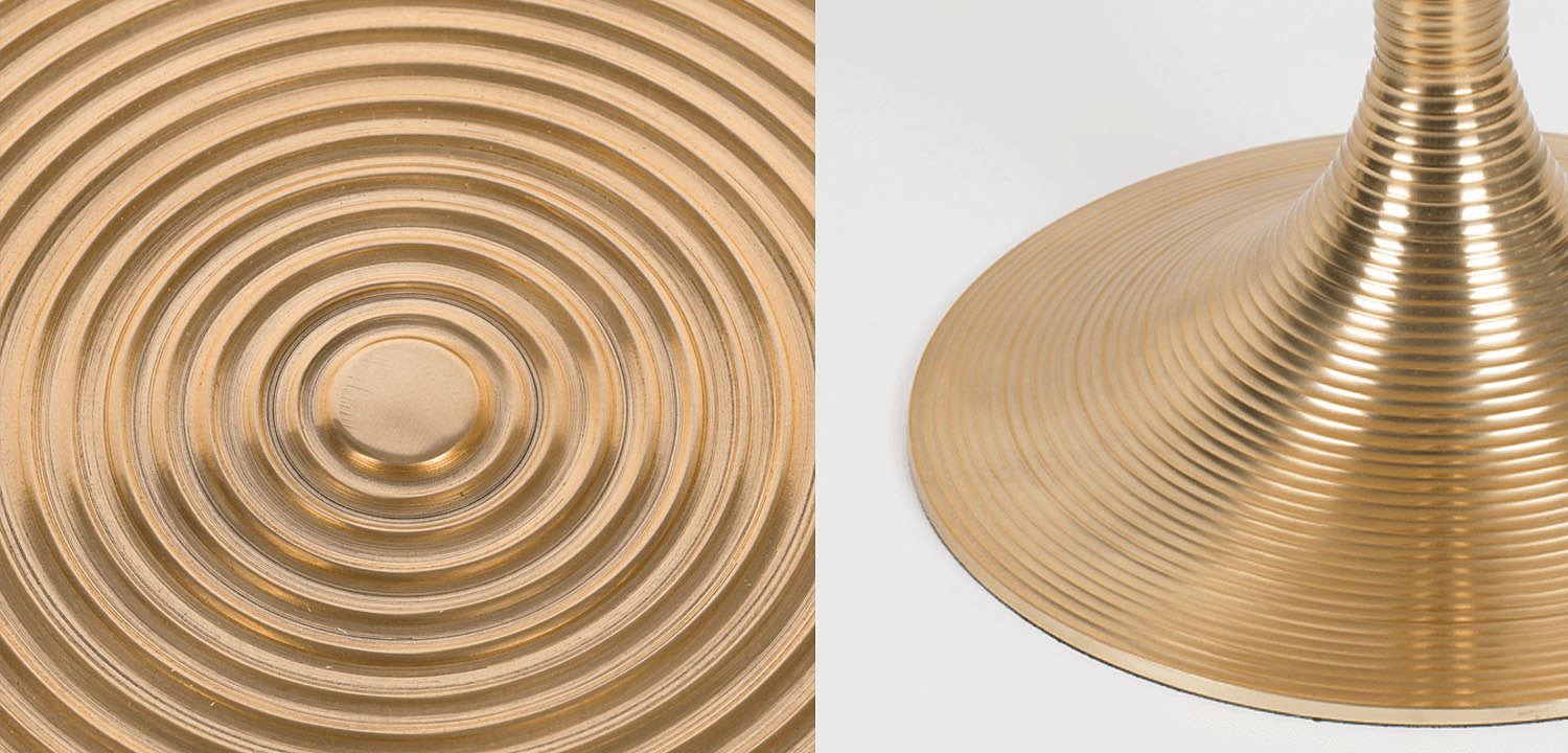 Кофейный столик HYPNOTISING ROUND COFFEE TABLE GOLD BM23002 Bold Monkey Кофейный столик HYPNOTISING ROUND COFFEE TABLE GOLD BM23002 Bold Monkey - Loft-Concept в Твери