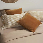 Чехол на подушку горчичного цвета с бахромой и объемным узором Ethnic mix варинант исполнения - 7 | Loft Concept в Твери