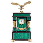 Часы настольные из натурального камня Малахит с декором в виде орла Eagle Stone Clock варинант исполнения - 1 | Loft Concept в Твери