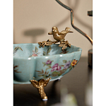 Блюдо из голубого фарфора с бронзовой птичкой Blue Garden варинант исполнения - 6 | Loft Concept в Твери