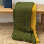 Плед из хлопка жемчужной вязки оливкового цвета Waffle Comfort варинант исполнения - 6 | Loft Concept в Твери