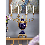 Подсвечник из темно-синего фарфора на бронзовой подставке с фигурками ангелов и декоративными ручками Eden Garden варинант исполнения - 3 | Loft Concept в Твери