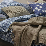 Постельное белье темно-синего цвета с рисунком Blossom Essence Sophie варинант исполнения - 5 | Loft Concept в Твери