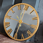 Часы настенные зеркальные с золотым металлическим циферблатом Mirror Tower Clock варинант исполнения - 4 | Loft Concept в Твери