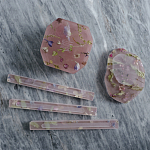 Шкатулка из эпоксидной смолы с цветами розовая Epoxy Resin Square Box Pink варинант исполнения - 4 | Loft Concept в Твери