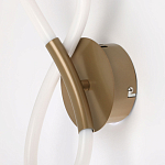 Бра с белым плафоном в форме восьмерки и круглым основанием Luke Lampco Tracer Lamp варинант исполнения - 4 | Loft Concept в Твери