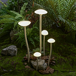 Уличный светильник с пятью матовыми плафонами в форме грибов на высоких изогнутых ножках Mushroom Shape варинант исполнения - 1 | Loft Concept в Твери