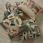 Подушка с цветочным принтом Blooming Elegance Rose варинант исполнения - 6 | Loft Concept в Твери