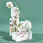 Шкатулка из эпоксидной смолы с цветами белая Epoxy Resin Square Box White варинант исполнения - 2 | Loft Concept в Твери