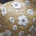 Статуэтка курица с белым цветочным узором и металлическими ножками Rustic Chicken варинант исполнения - 2 | Loft Concept в Твери