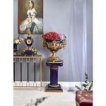 Часы настольные из темно-синего фарфора с бронзовыми фигурками и декоративными элементами Eden Garden варинант исполнения - 3 | Loft Concept в Твери