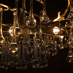 Потолочная люстра в виде ветвей деревьев золотого цвета с прозрачными подвесками-каплями Droplet Chandelier варинант исполнения - 6 | Loft Concept в Твери