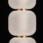 Подвесной светильник с 3-мя округлыми матовыми плафонами из белого стекла Golden Swirl варинант исполнения - 6 | Loft Concept в Твери