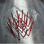 Дизайнерский журнальный стол с круглой прозрачной столешницей и основанием в виде красных металлических тросов Wires варинант исполнения - 1 | Loft Concept в Твери