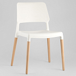Пластиковый стул на ножках из массива бука Ferret White варинант исполнения - 2 | Loft Concept в Твери